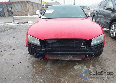 2010 Audi S5 4.2 Premium Plus z USA, uszkodzony, nr VIN WAUVVAFR3AA019590